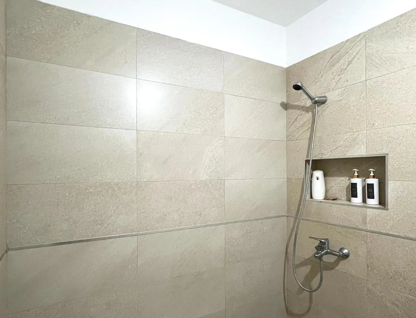 B2 Apartment Tirana Albania