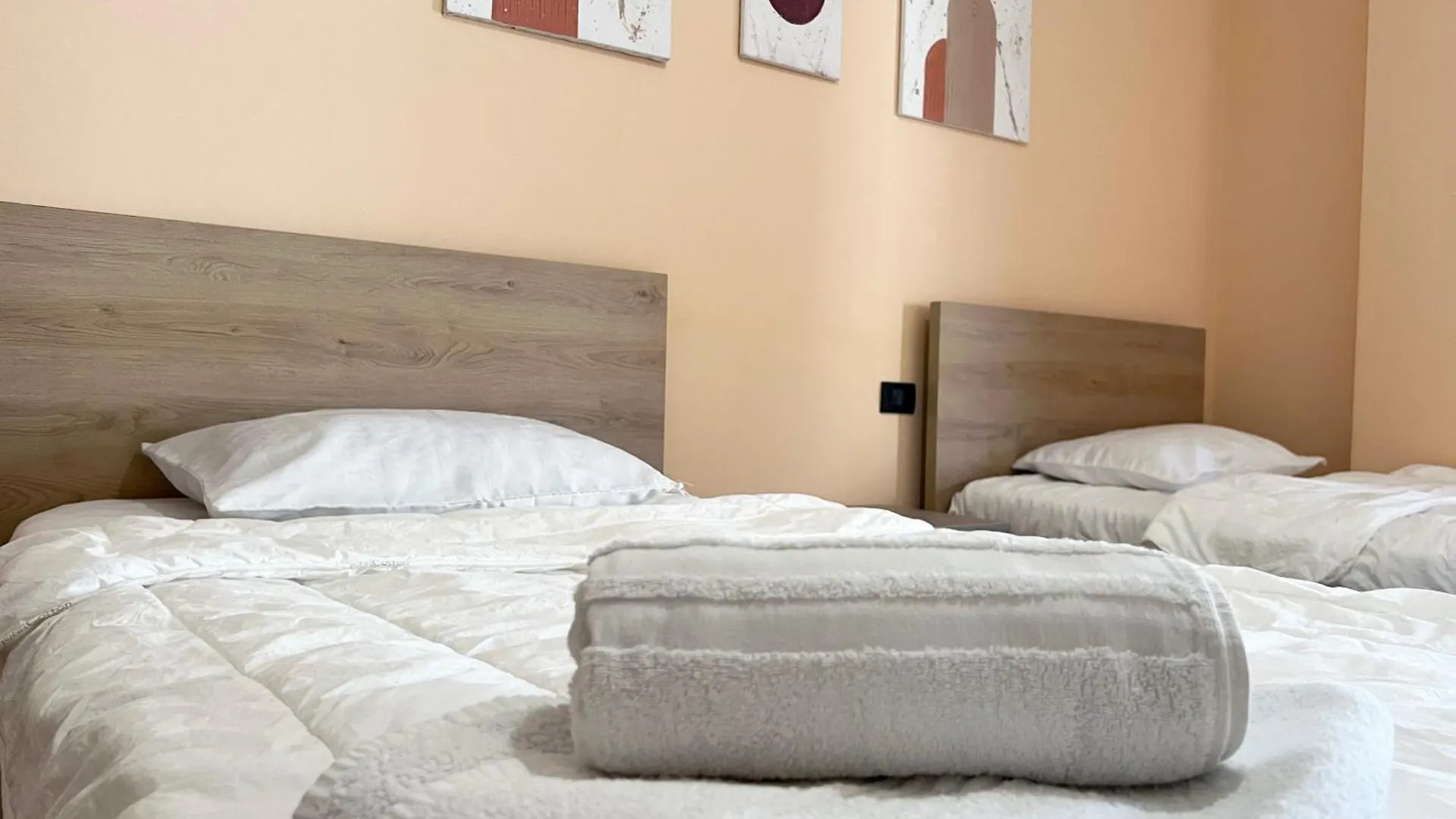 B2 Apartment Tirana 0*,  Albania