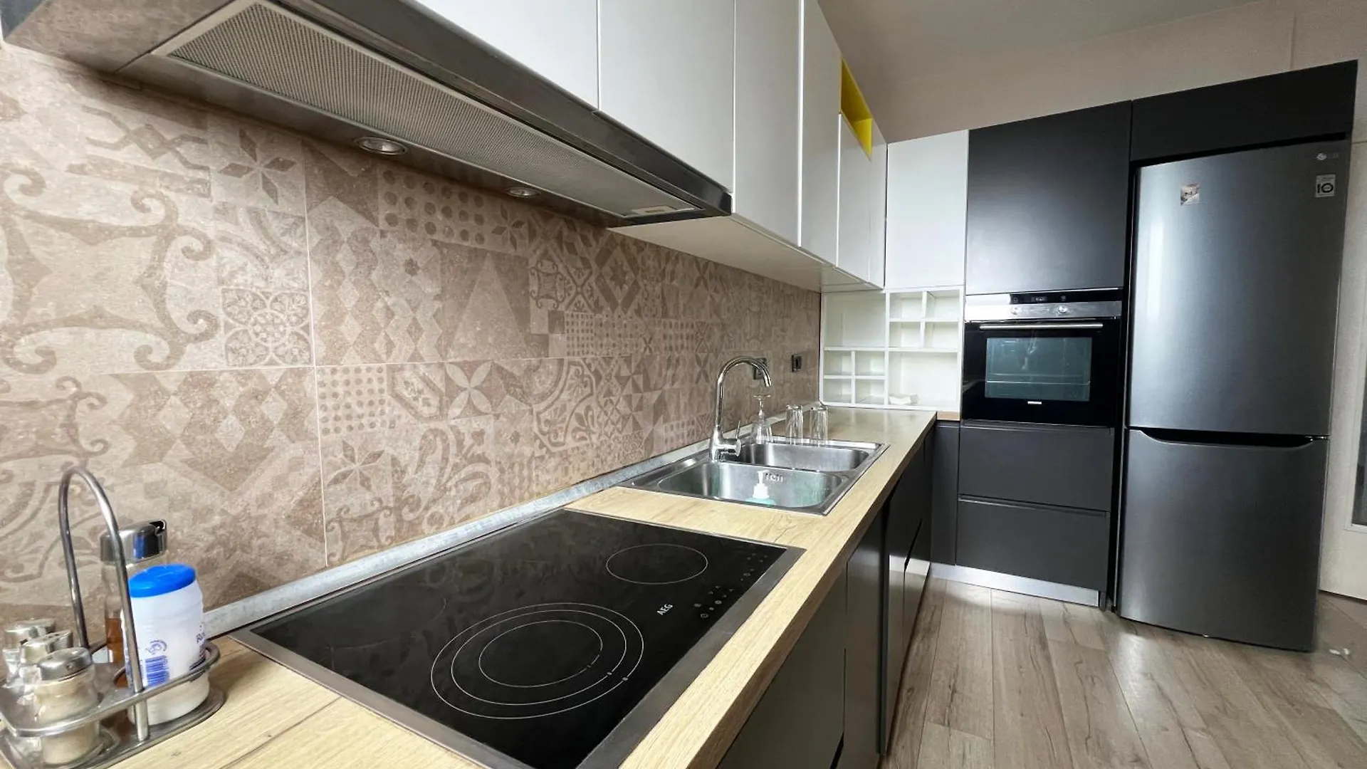 B2 Apartment Tirana