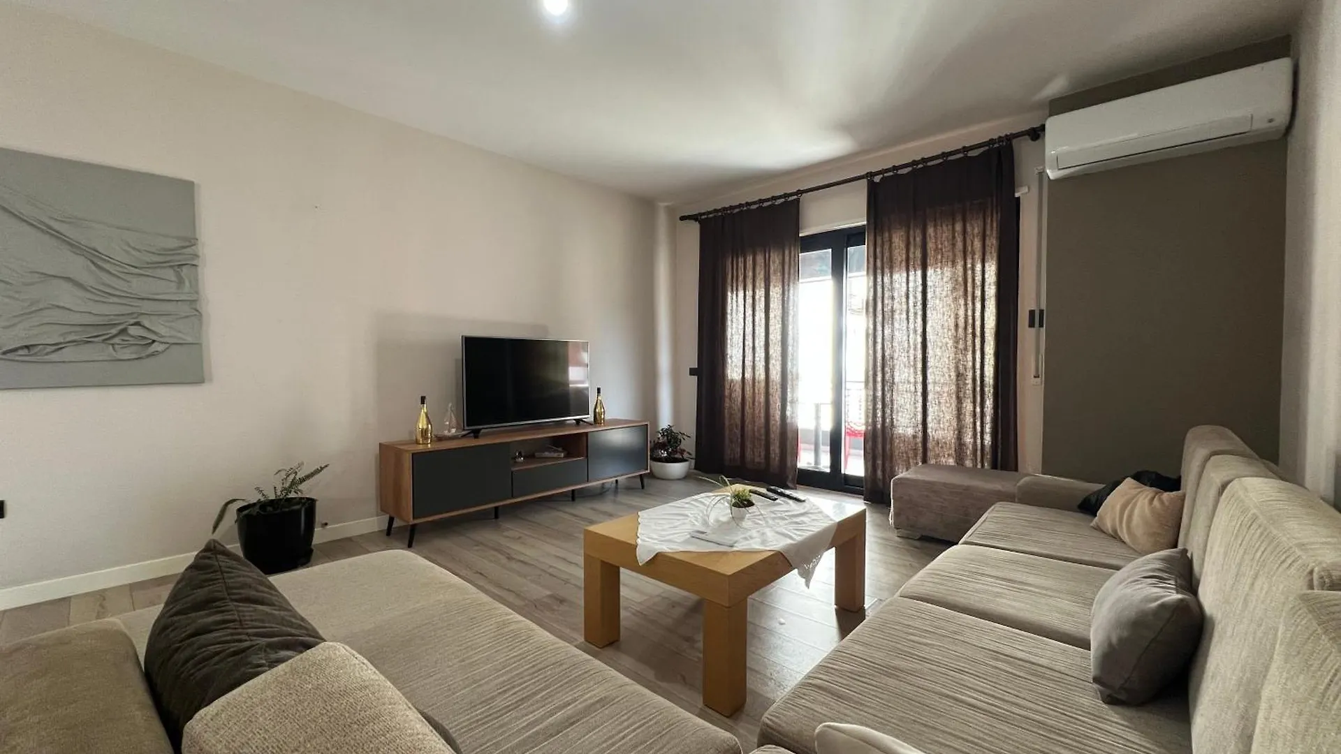 B2 Apartment location